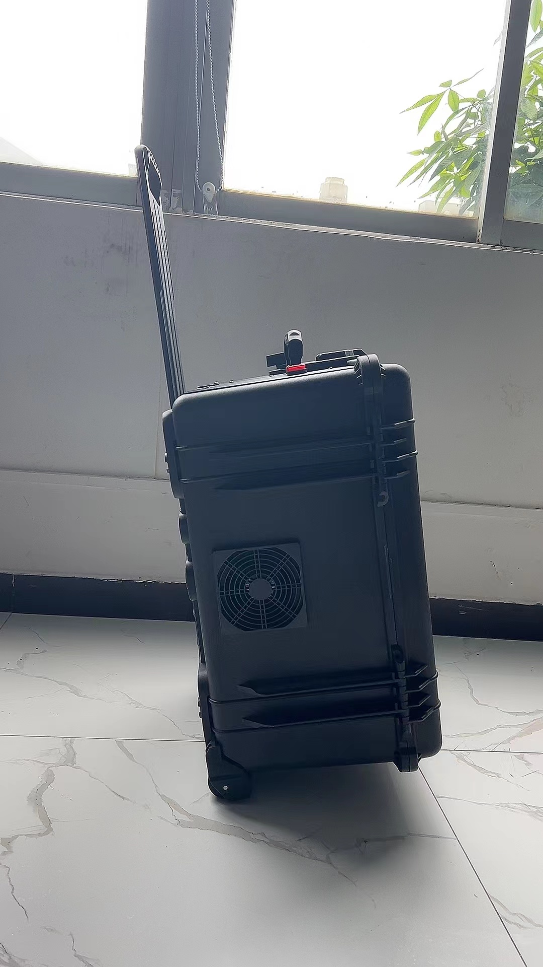 会东手拉箱型移动通信干扰器